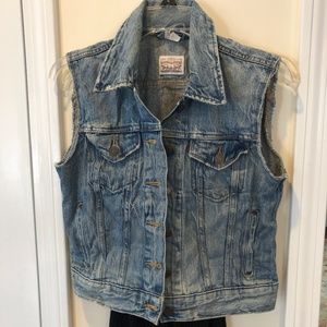 Levi Strauss Denim Vest - size M